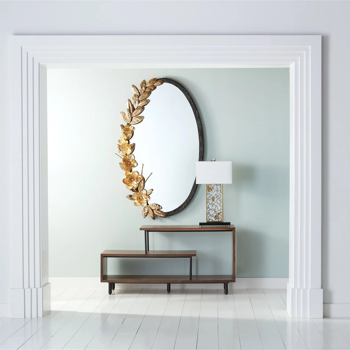 002 SI-2446412 | Lifestyle | Magnolia Branch Mirror by Global Views in antique brass, gold. Made from aluminium, brass, mirror in a modern style.