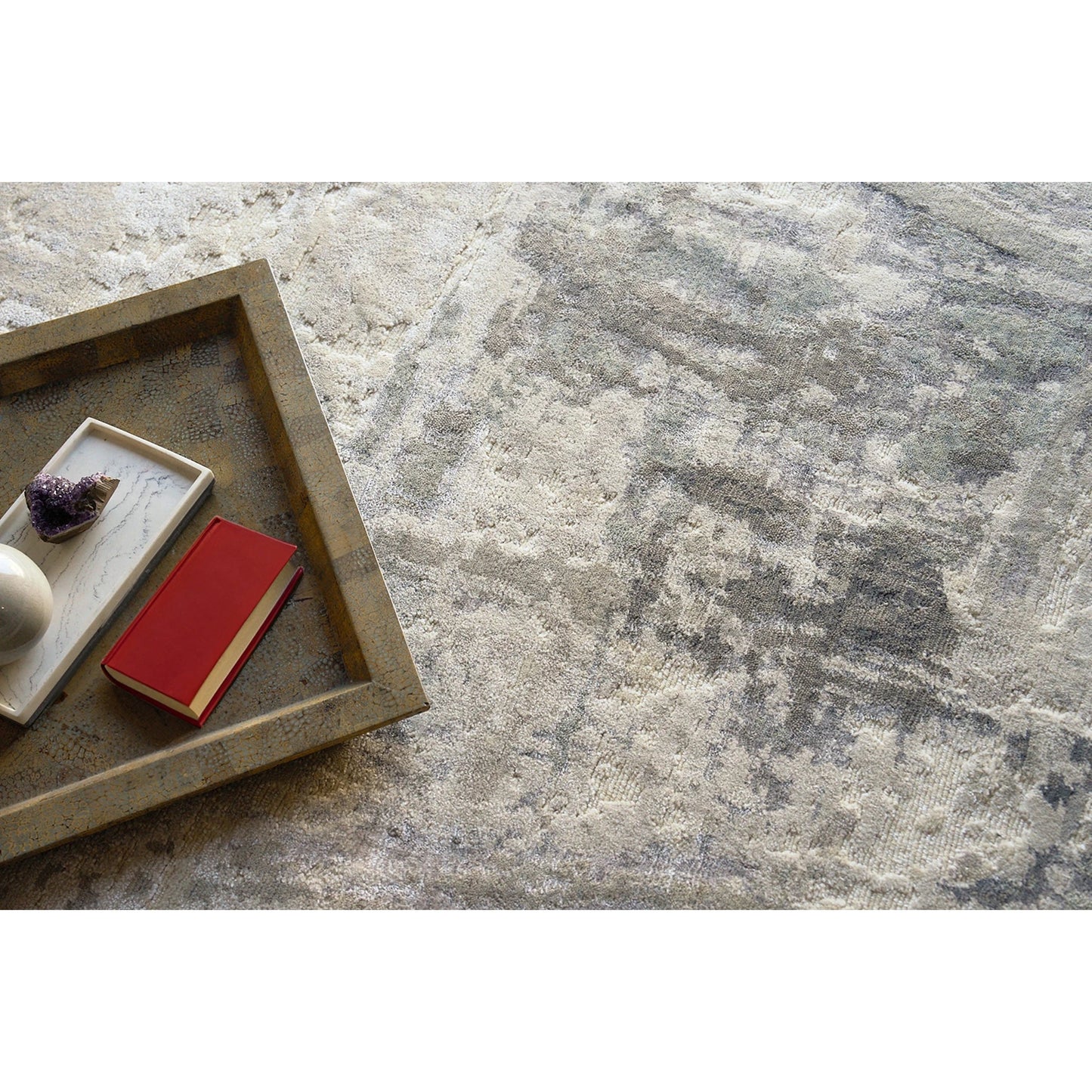 007 SI-2138670,SI-2138671 | Closeup | Luxury Laureno 6318 Rug by Exquisite Rugs in ivory, gray. Made from bamboo silk in a unique style.