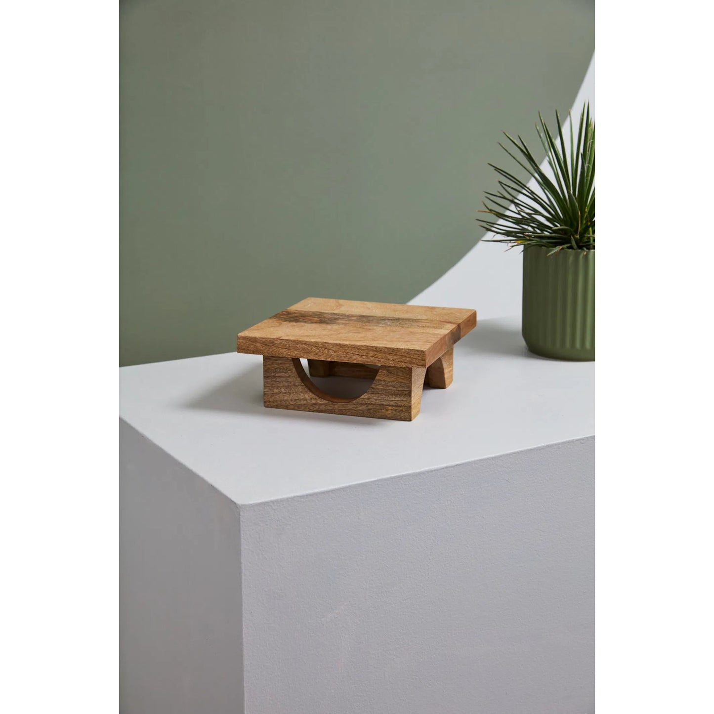 004 SI-2255325 | Lifestyle | Mainland Stand by Accent Decor in natural. Made from wood in a transitional style.