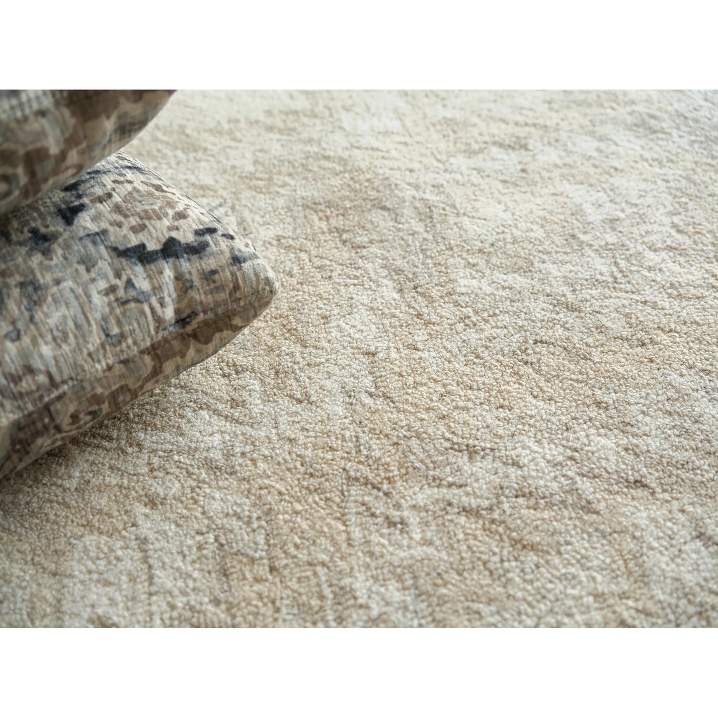 048 SI-2385293,SI-2385296,SI-2385297,SI-2385298,SI-2385299 | Lifestyle | Bargello Rug by Exquisite Rugs. Made from new zealand wool in a unique style.