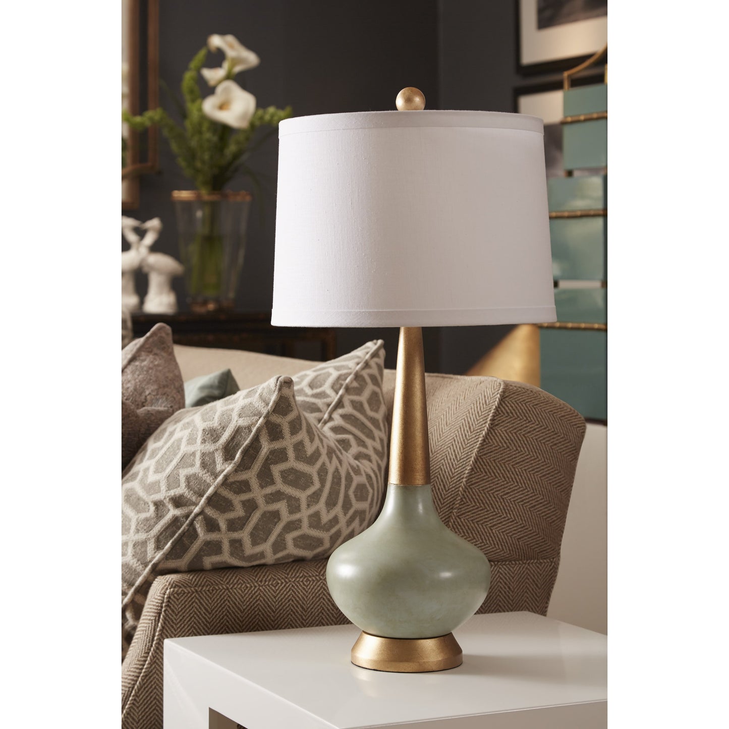 002 SR-382540 | Lifestyle | Eden Porcelain Lamp by Chelsea House in celadon, gold. Made from unique in a modern style.