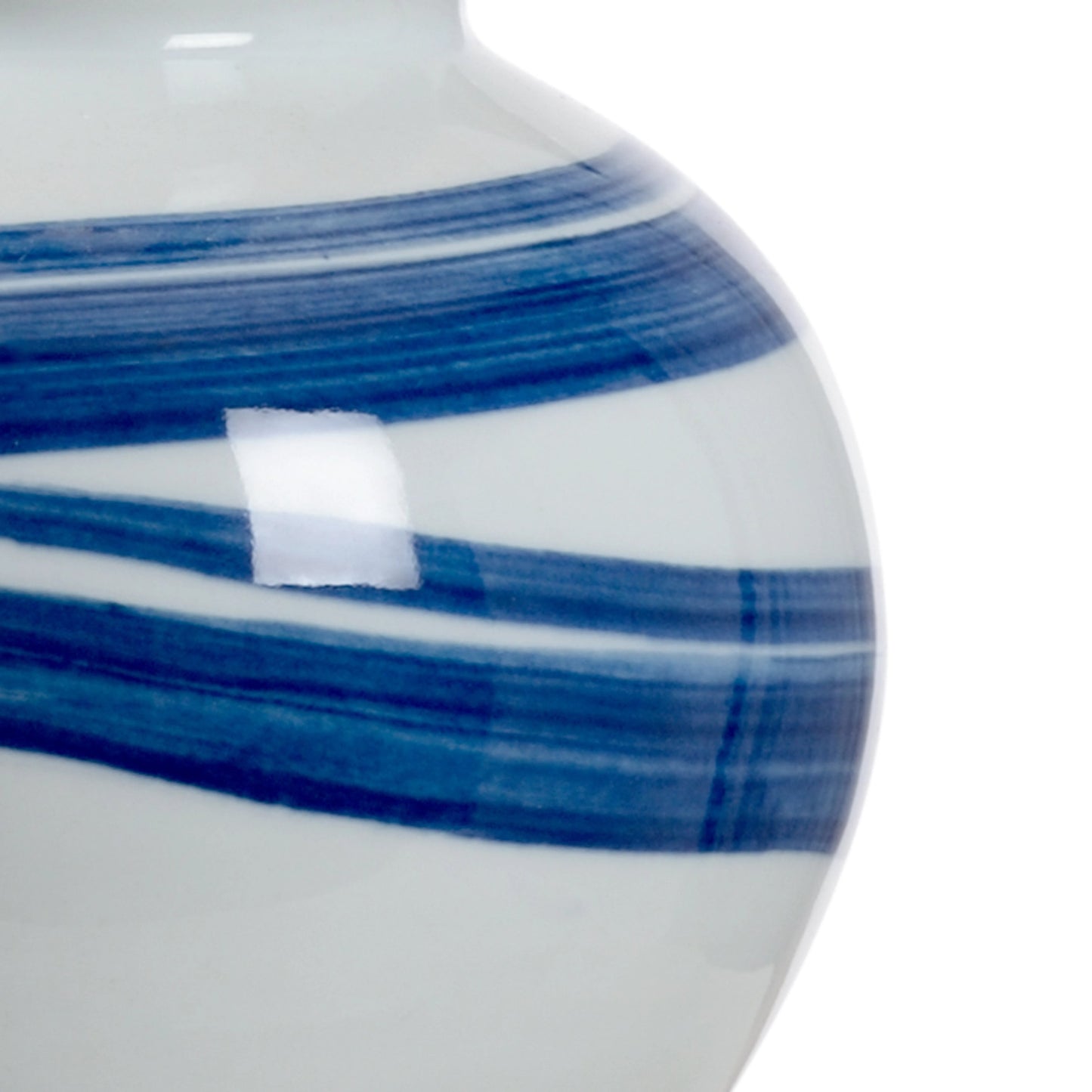 004 SR-382091 | Closeup | Blue and White Swirl Lamp by Chelsea House in cobalt, white glaze, antique gold leaf. Made from porcelain in a coastal style.