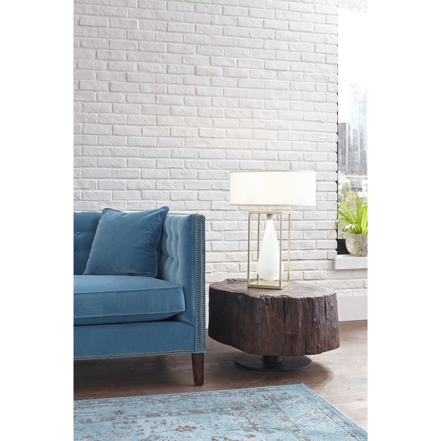 003 SR-821036 | Lifestyle | Tear Drop Table Lamp by Phillips Collection in gold, white and brass. Made from metal in a modern style.