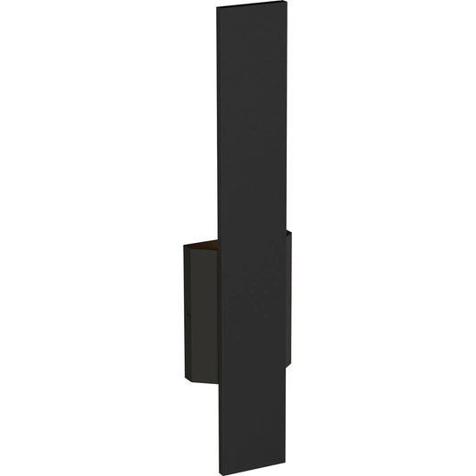Blade 18 Outdoor Wall Sconce by Visual Comfort & Co.. Made from aluminum in a modern style.