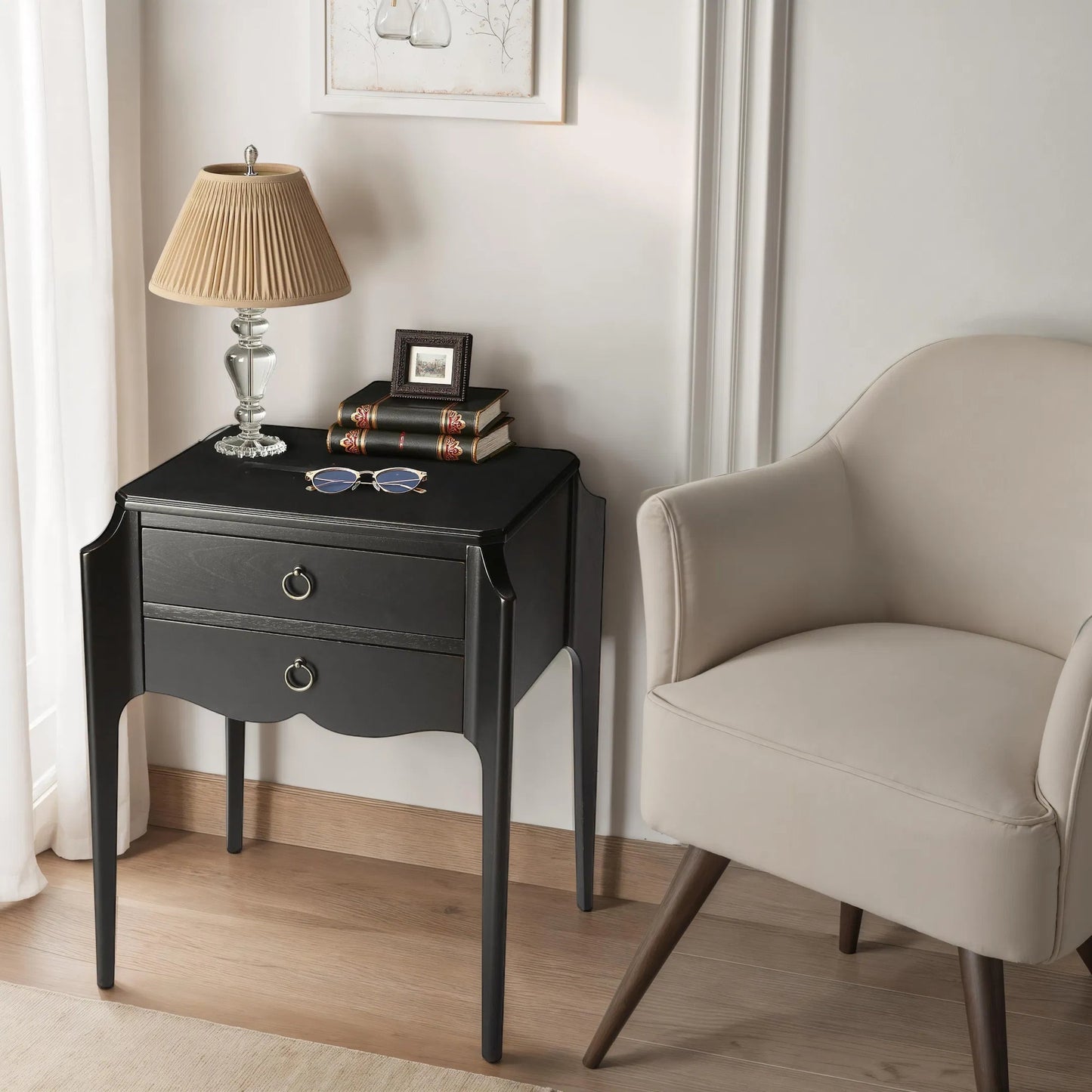 010 O-BUTLER-7016111 | Lifestyle | Wilshire Accent Table by Butler Specialty Company. Made from unique in a traditional style.