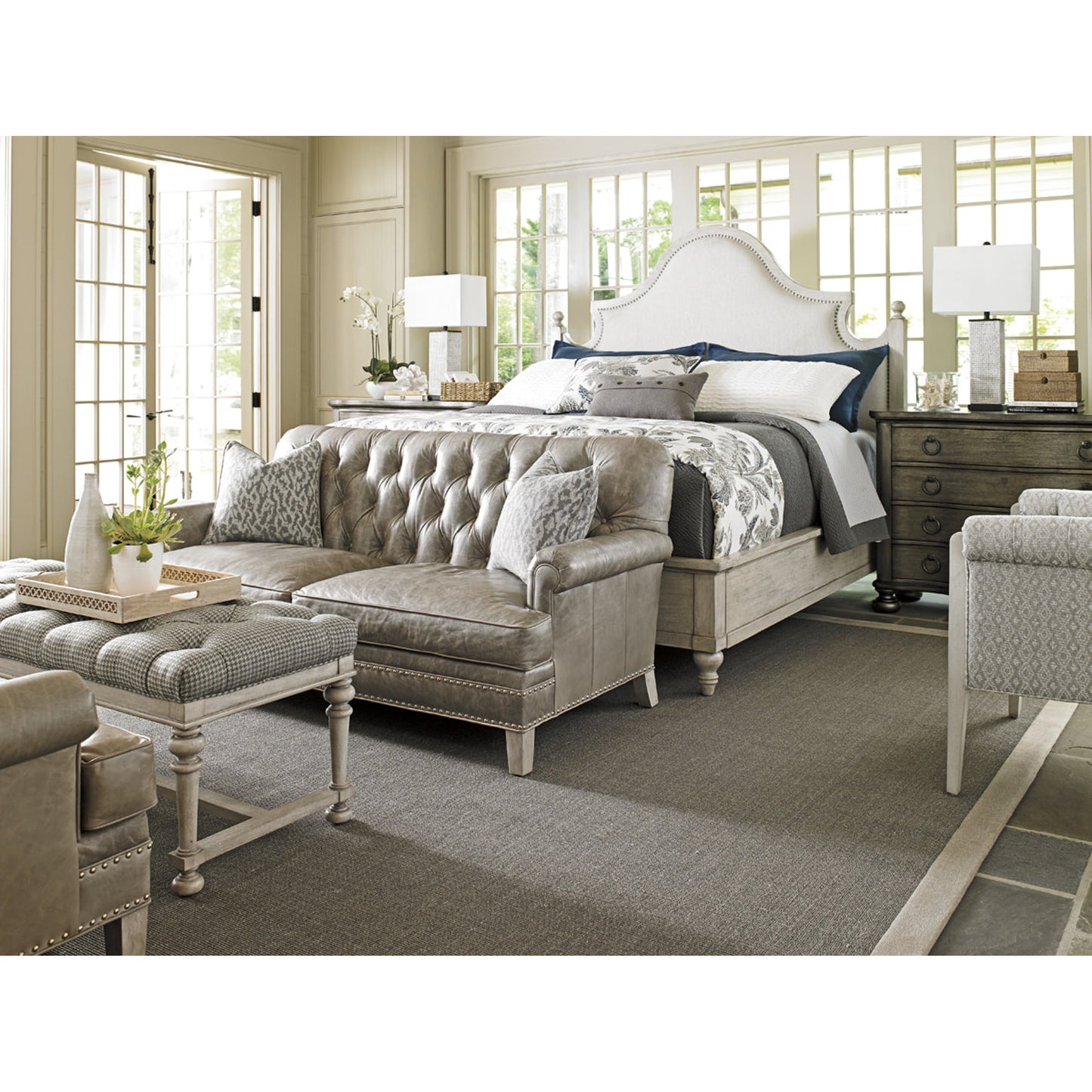 008 SR-835646 | Lifestyle | Sandy Ridge Bachelors Chest by Lexington in silver gray. Made from unique in a traditional style.