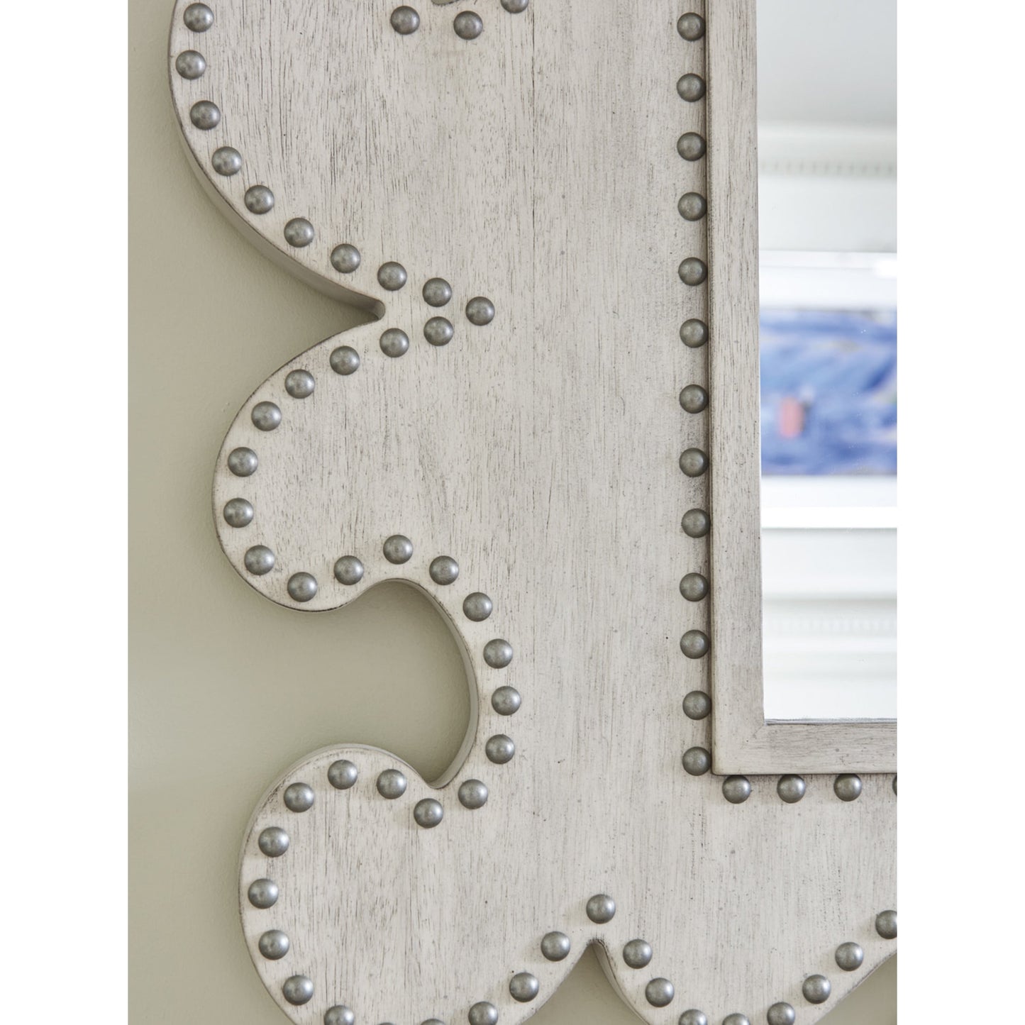 003 SR-835421 | Additional Silo | Hempstead Vertical Mirror by Lexington in seashell. Made from unique in a transitional style.
