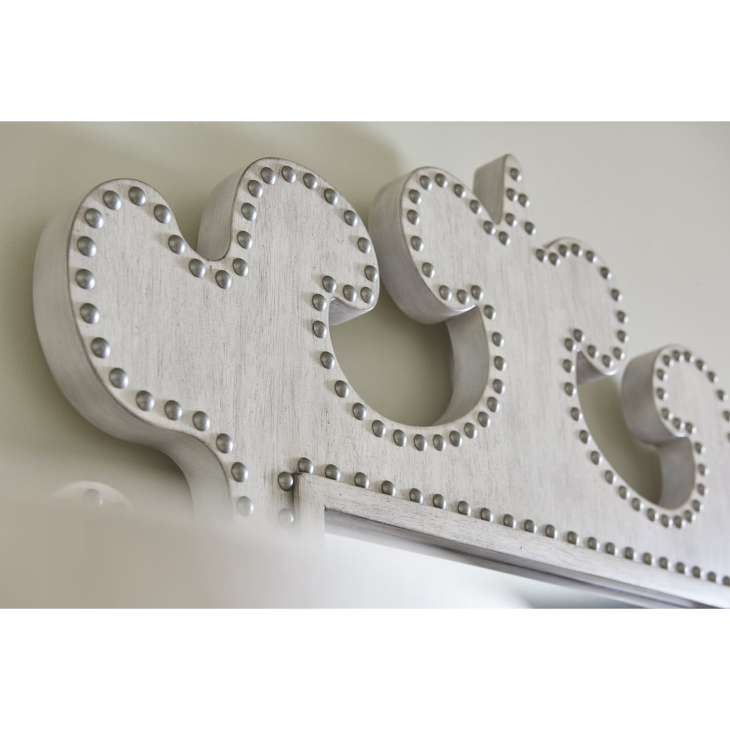 004 SR-835421 | Additional Silo | Hempstead Vertical Mirror by Lexington in seashell. Made from unique in a transitional style.