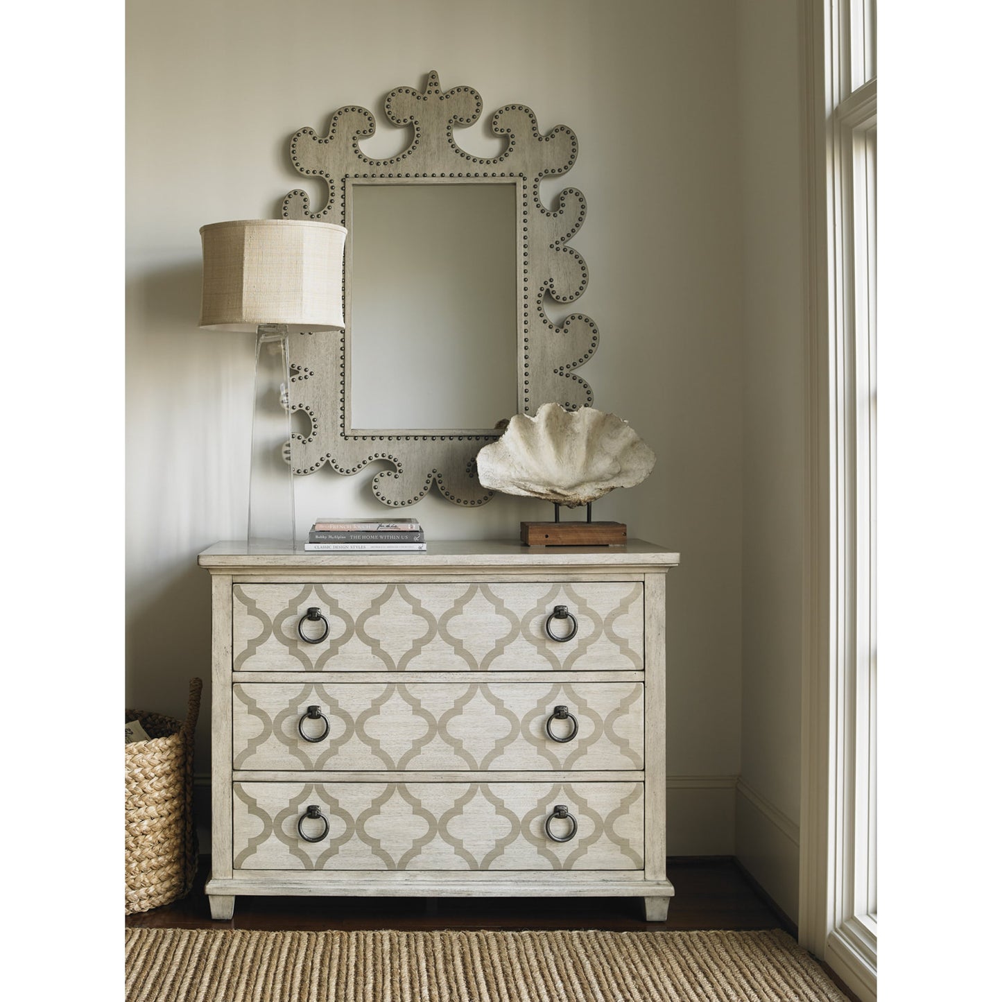 005 SR-835199 | Lifestyle | Brookhaven Hall Chest by Lexington. Made from unique in a cottage & farmhouse style.