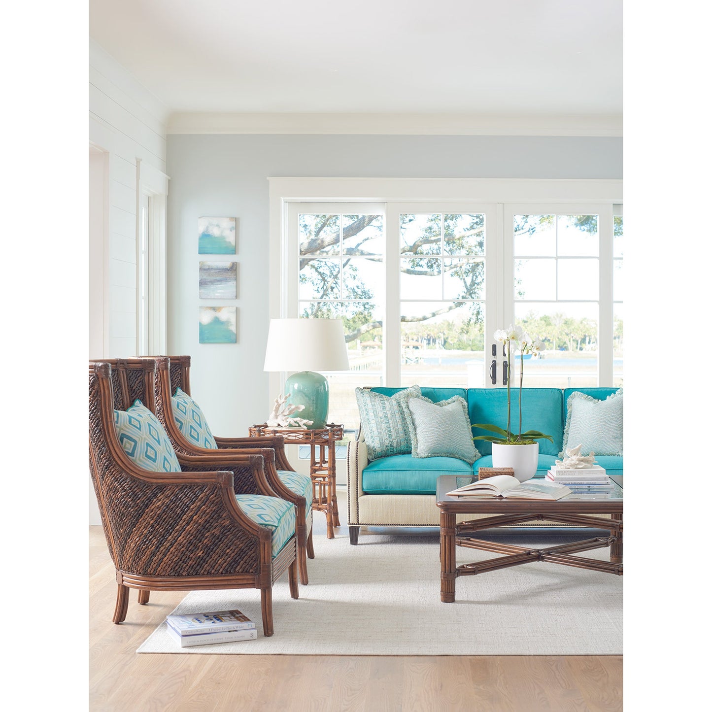 009 SR-836000 | Lifestyle | Capri Cocktail Table by Tommy Bahama Home. Made from unique in a coastal style.