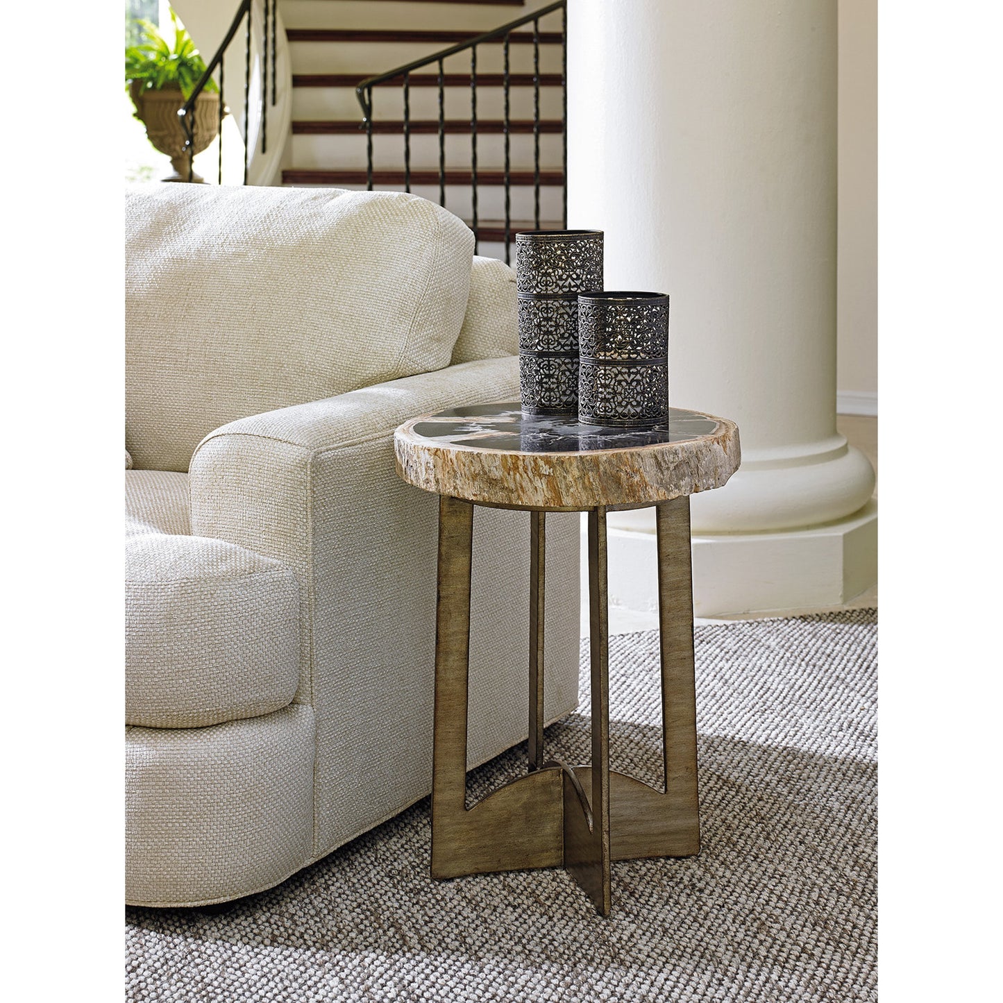 004 SR-835279 | Lifestyle | Cross Creek Accent Table by Lexington in silver leaf. Made from unique in a eclectic & global style.