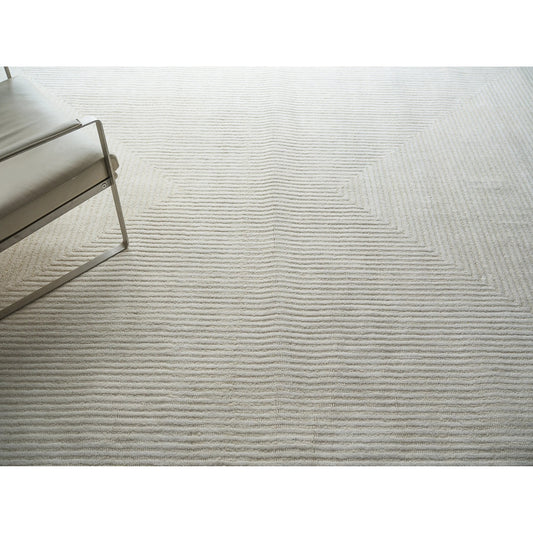 Teton 7324 Rug by Exquisite Rugs in ivory. Made from new zealand wool in a unique style.