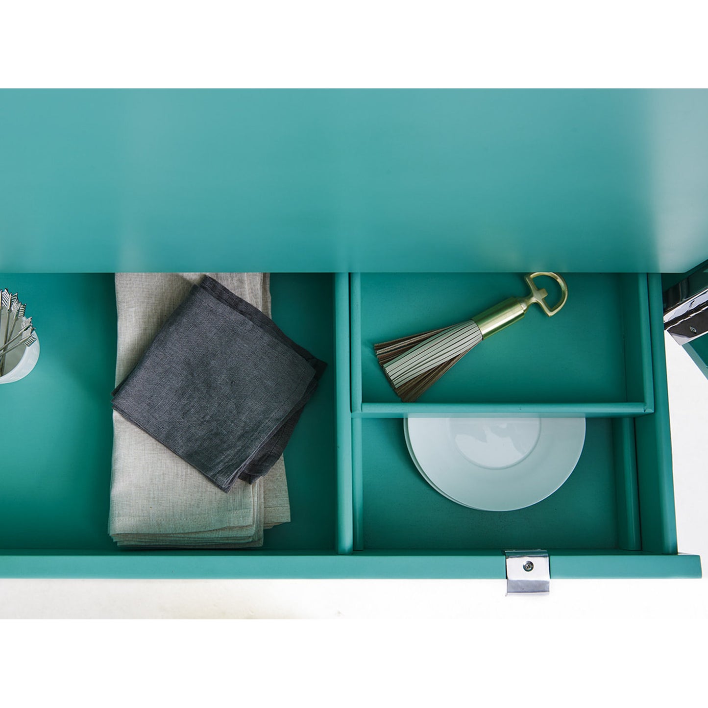 008 SR-835256 | Lifestyle | Cheval Bar Cabinet by Lexington in silver gray. Made from unique in a transitional style.