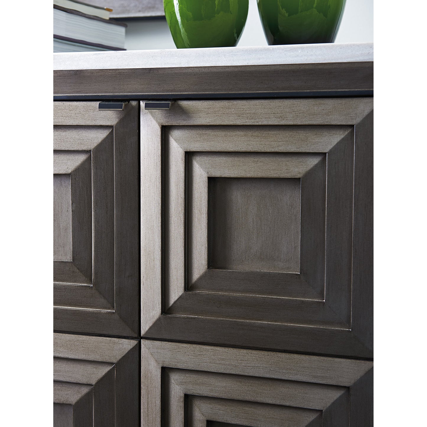 003 SR-835310 | Additional Silo | Domaine Hall Chest by Lexington. Made from unique in a transitional style.