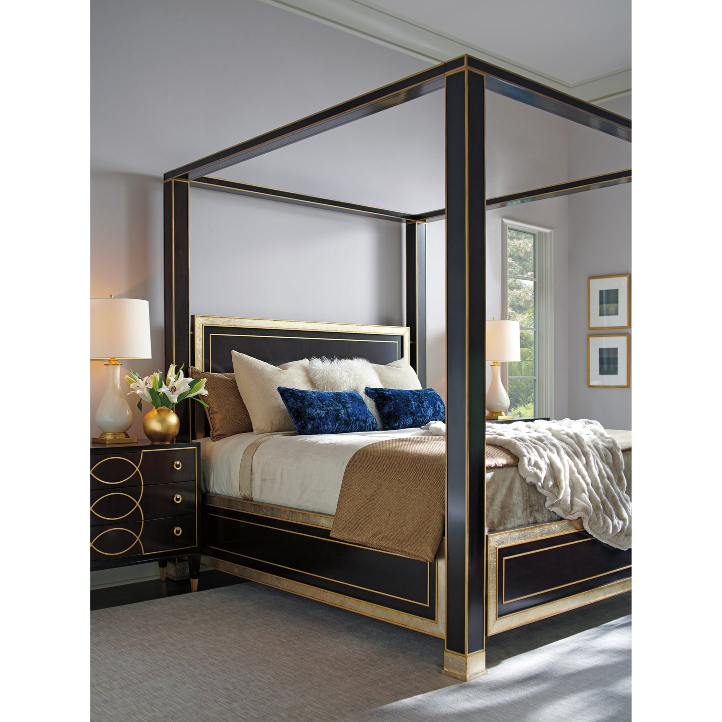 003 SR-835696 | Lifestyle | St. Regis Poster Bed by Lexington in espresso. Made from unique in a traditional style.