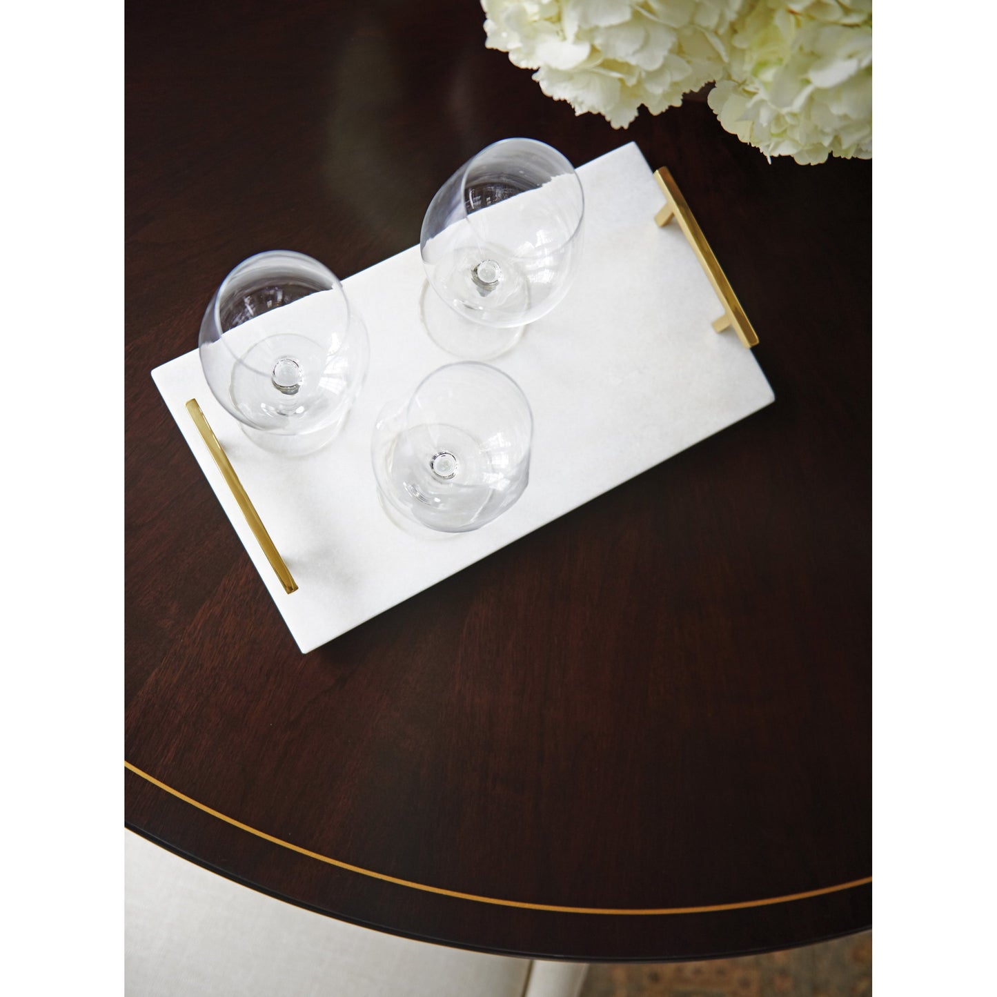 009 SR-835783 | Lifestyle | Waldorf Round Dining Table by Lexington in black. Made from unique in a modern style.