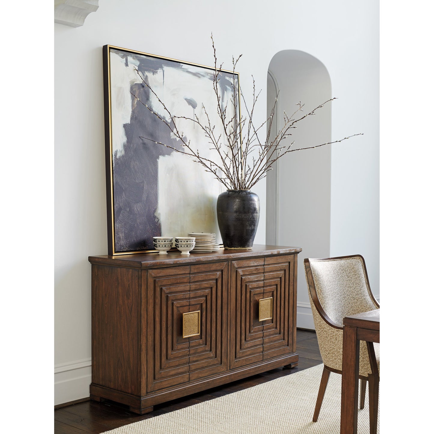 006 SI-1823449 | Lifestyle | Los Gatos Buffet by Lexington. Made from unique in a transitional style.