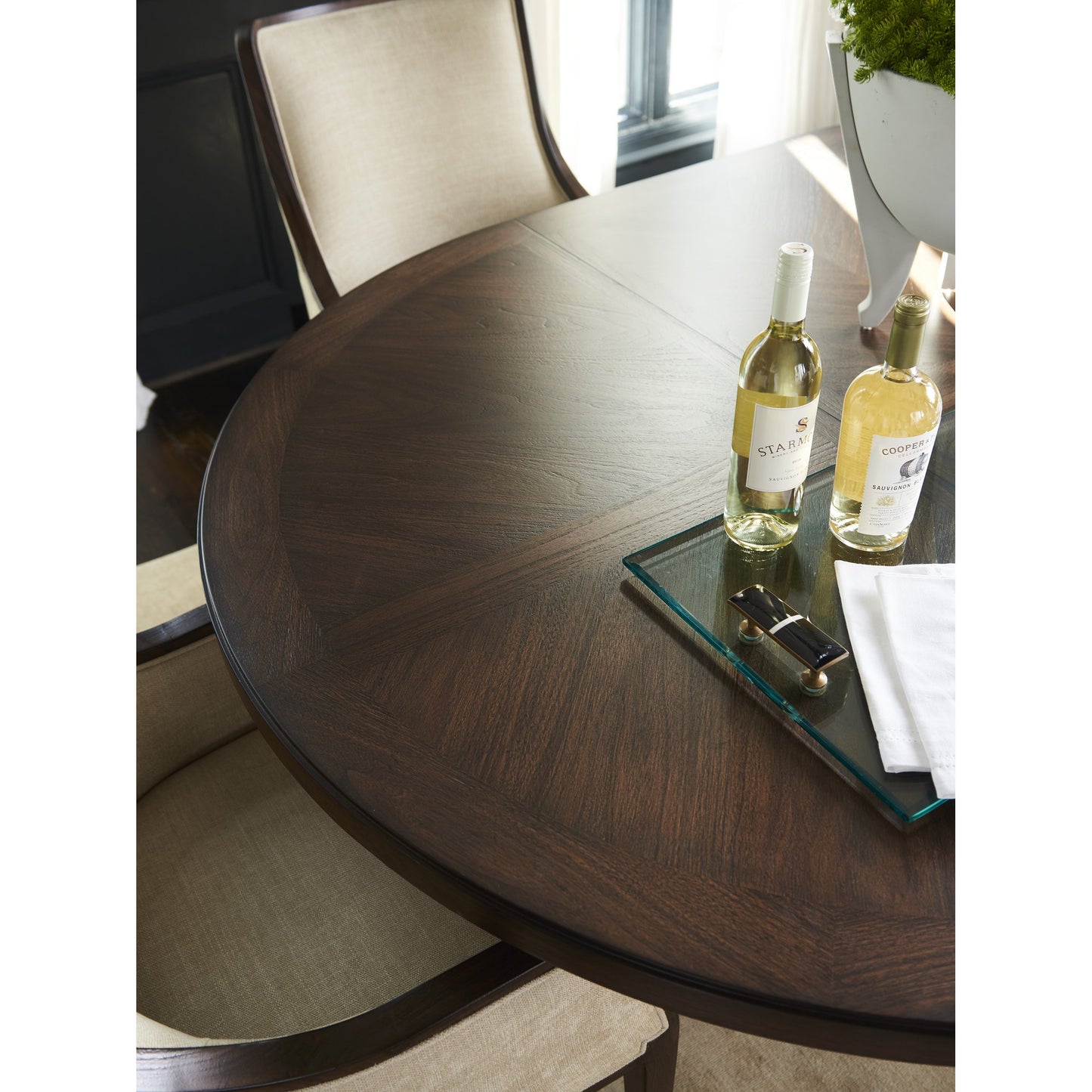 004 SI-1823461 | Additional Silo | Palo Alto Dining Table by Lexington in walnut. Made from unique in a traditional style.