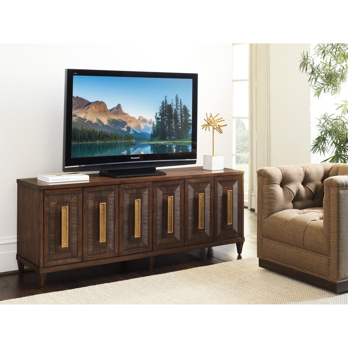 005 SI-1823457 | Lifestyle | Modesto Media Console by Lexington in walnut. Made from unique in a transitional style.
