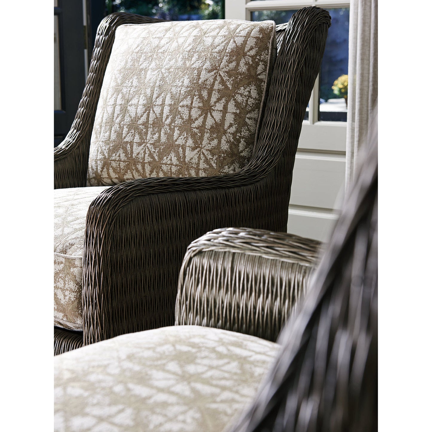 003 SR-836092 | Lifestyle | Estero Swivel Chair by Tommy Bahama Home. Made from unique in a coastal style.