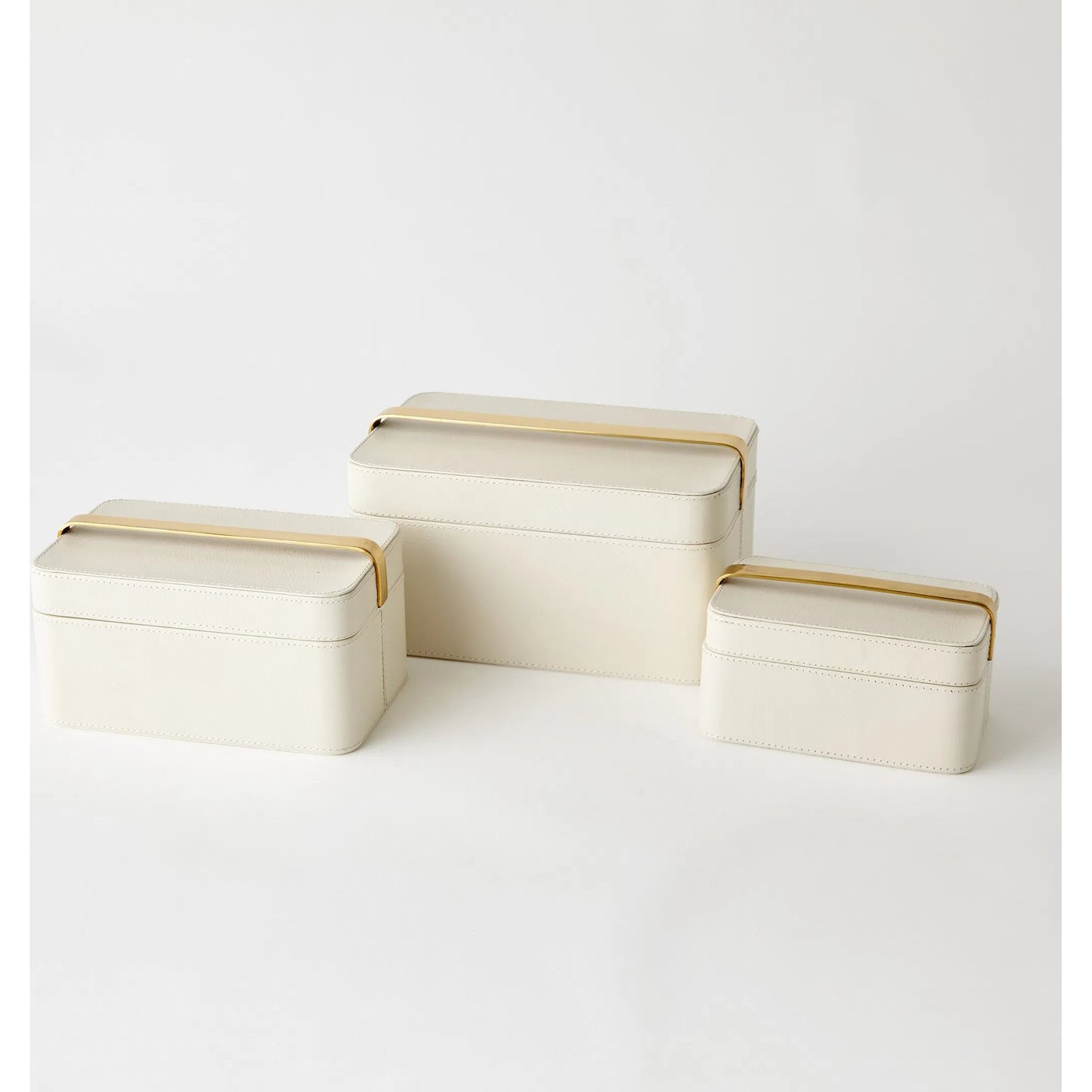 002 SI-2446400,SI-2446401 | Additional Silo | Avery Decorative Box by Global Views in milk. Made from mdf, vegetable tanned leather, polysuede lining, brass in a modern style.