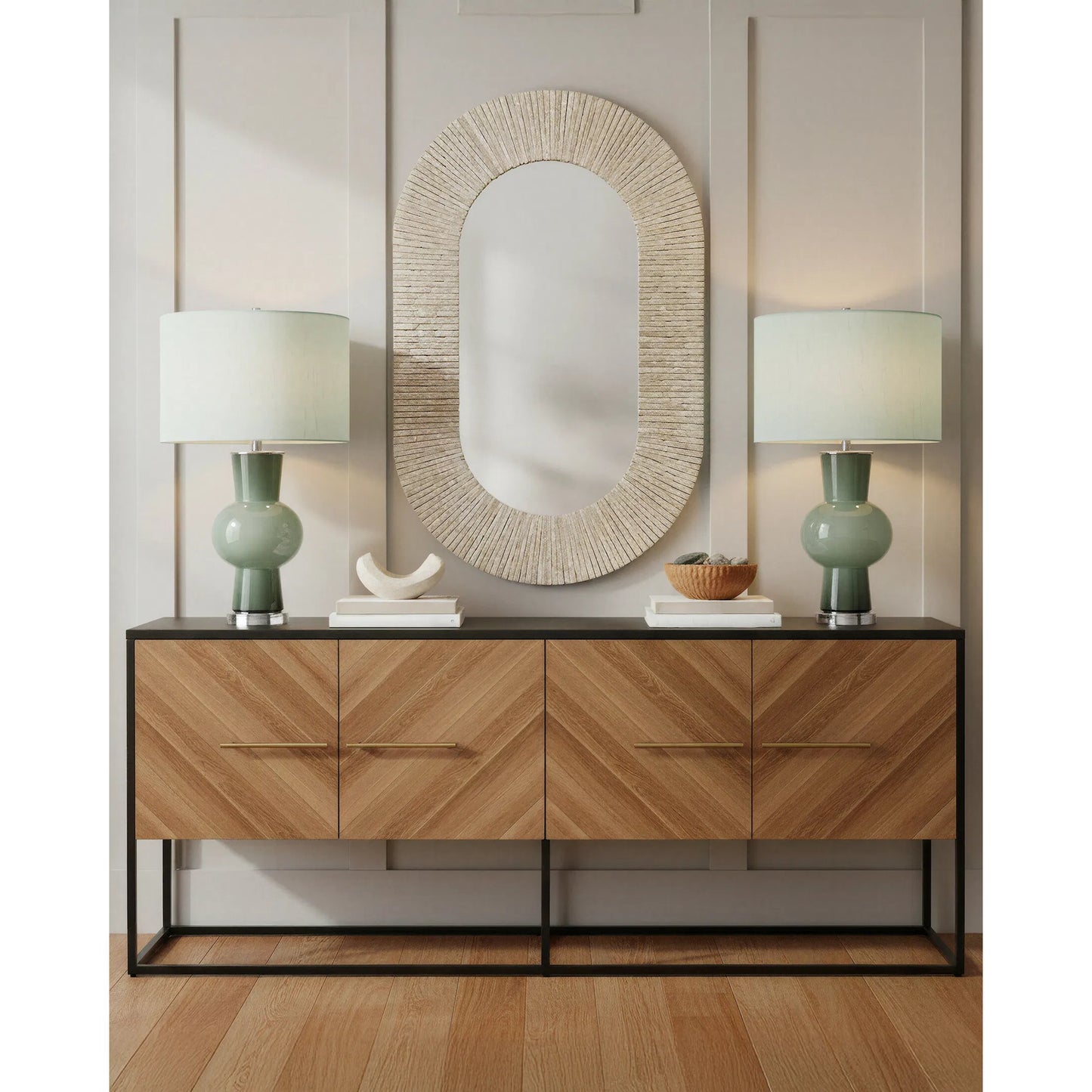 010 SR-823556 | Lifestyle | Duende Table Lamp by Currey and Company. Made from glass, optic crystal in a eclectic & global style.