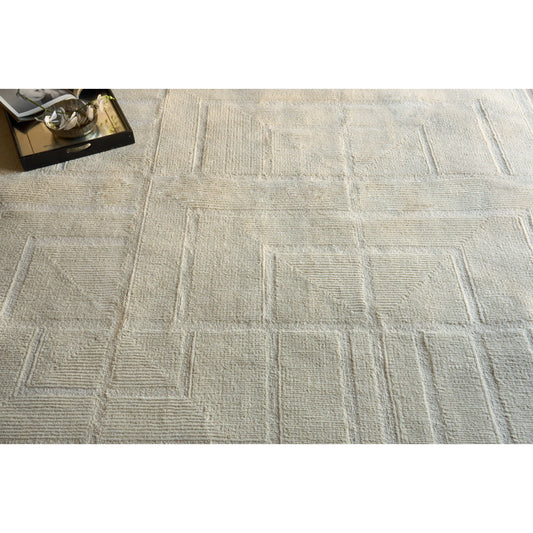 Maddox 7613 Rug by Exquisite Rugs in ivory. Made from new zealand wool in a unique style.