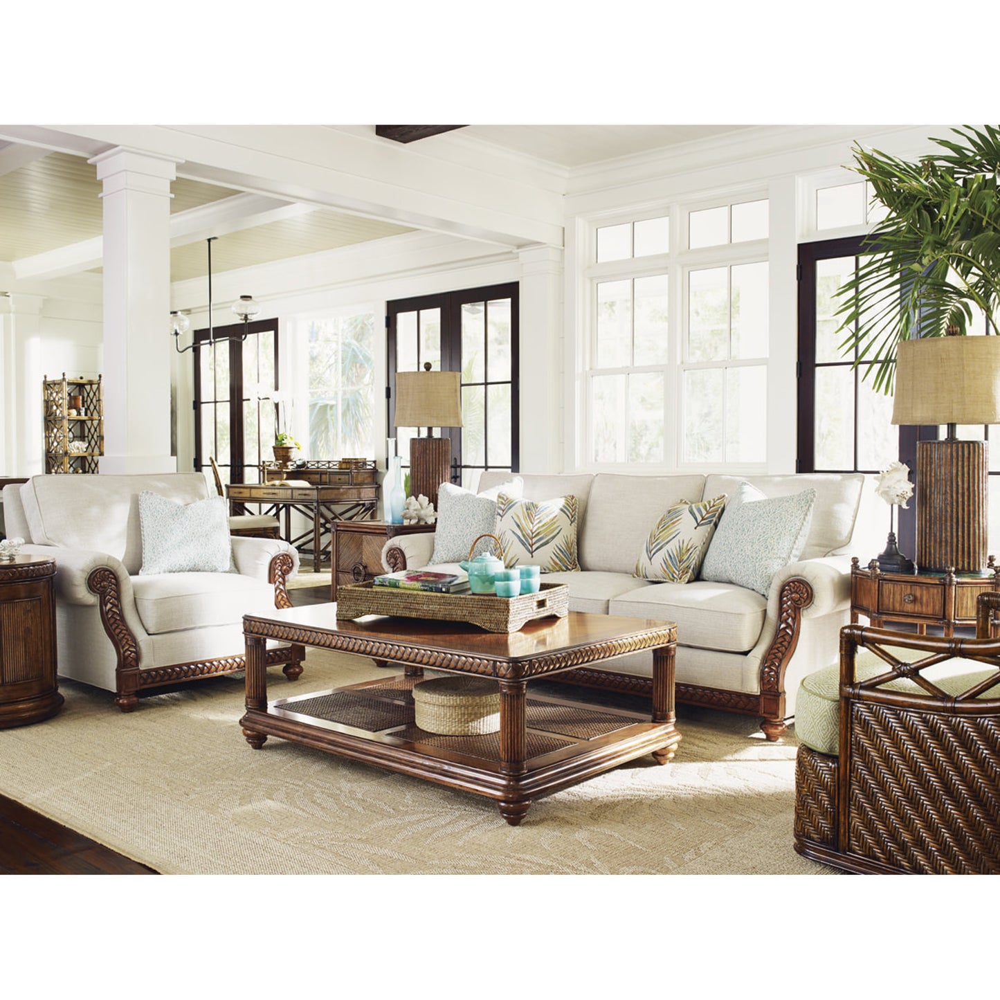 004 SR-836551 | Lifestyle | Vineyard Point Rectangular Cocktail Table by Tommy Bahama Home. Made from unique in a traditional style.