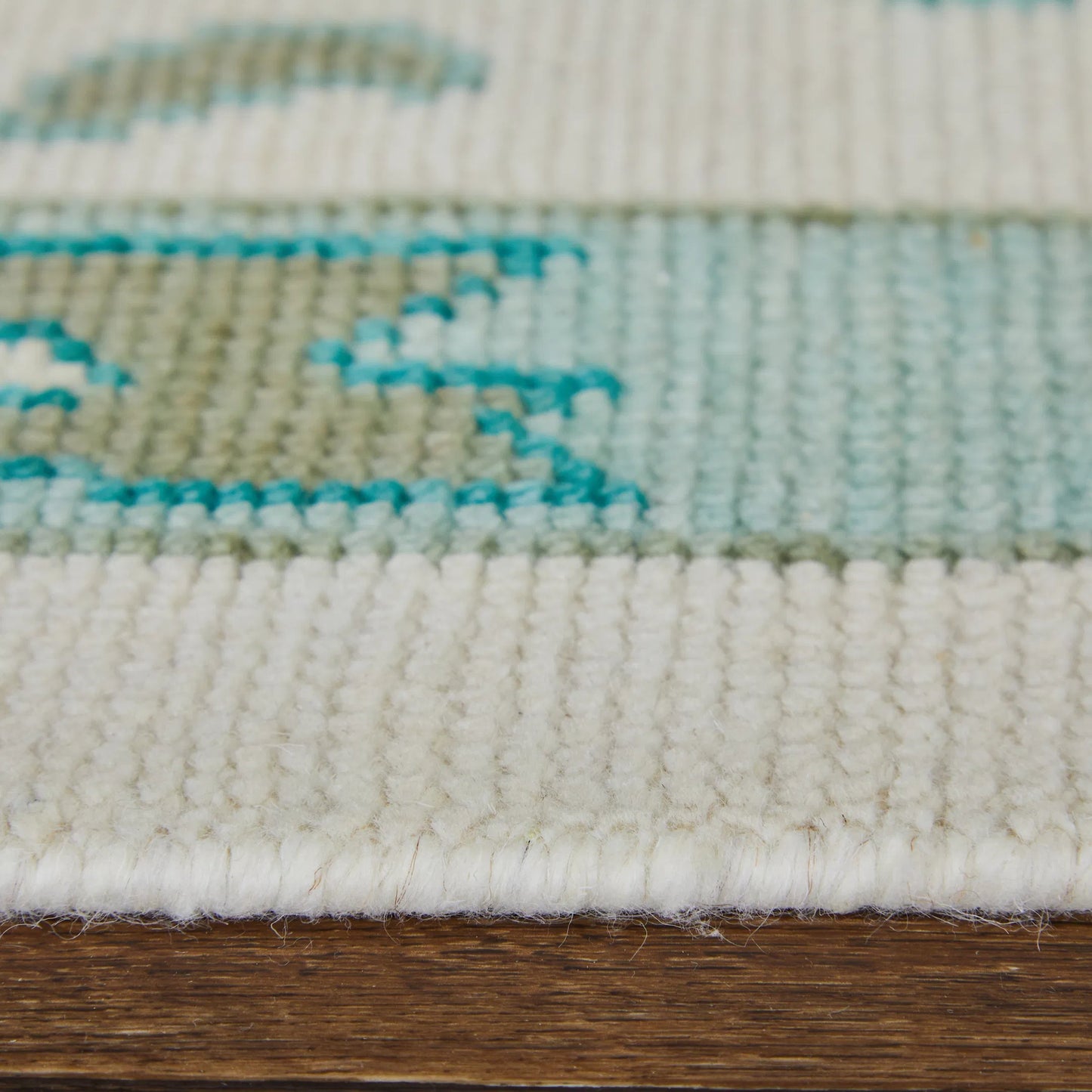 015 SI-2238342,SI-2238343,SI-2238344,SI-2238345,SI-2238346,SI-2238347,SI-2259630,SI-2518343 | Closeup | Karina Transitional & Botanical Rug - 90969G7F by Feizy. Made from wool in a unique style.