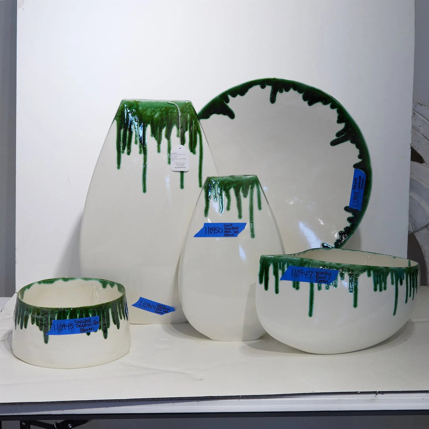 004 SI-2323674 | Additional Silo | Giant Teardrop Bowl by Global Views in emerald. Made from unique in a unique style.