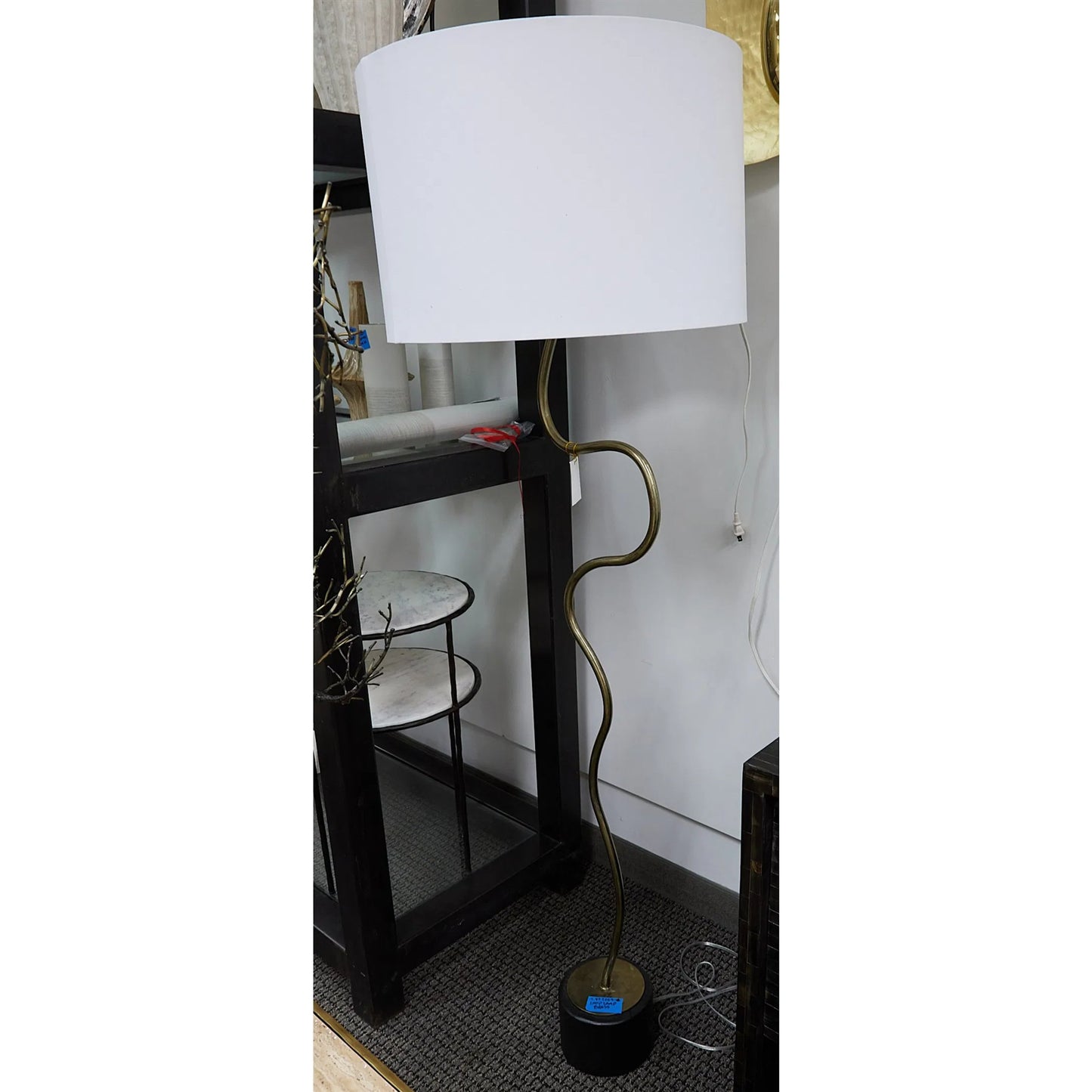 004 SI-2323919 | Additional Silo | Loop Floor Lamp by Global Views in black, white, off-white, tan and brass. Made from unique in a unique style.