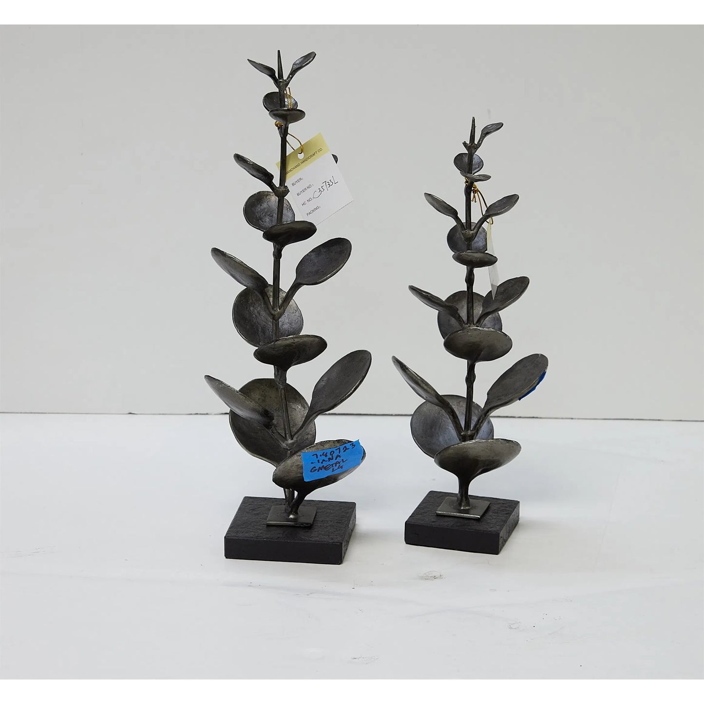 008 SI-2323901,SI-2323902 | Additional Silo | Liana Sculpture by Global Views in black and marble. Made from unique in a unique style.