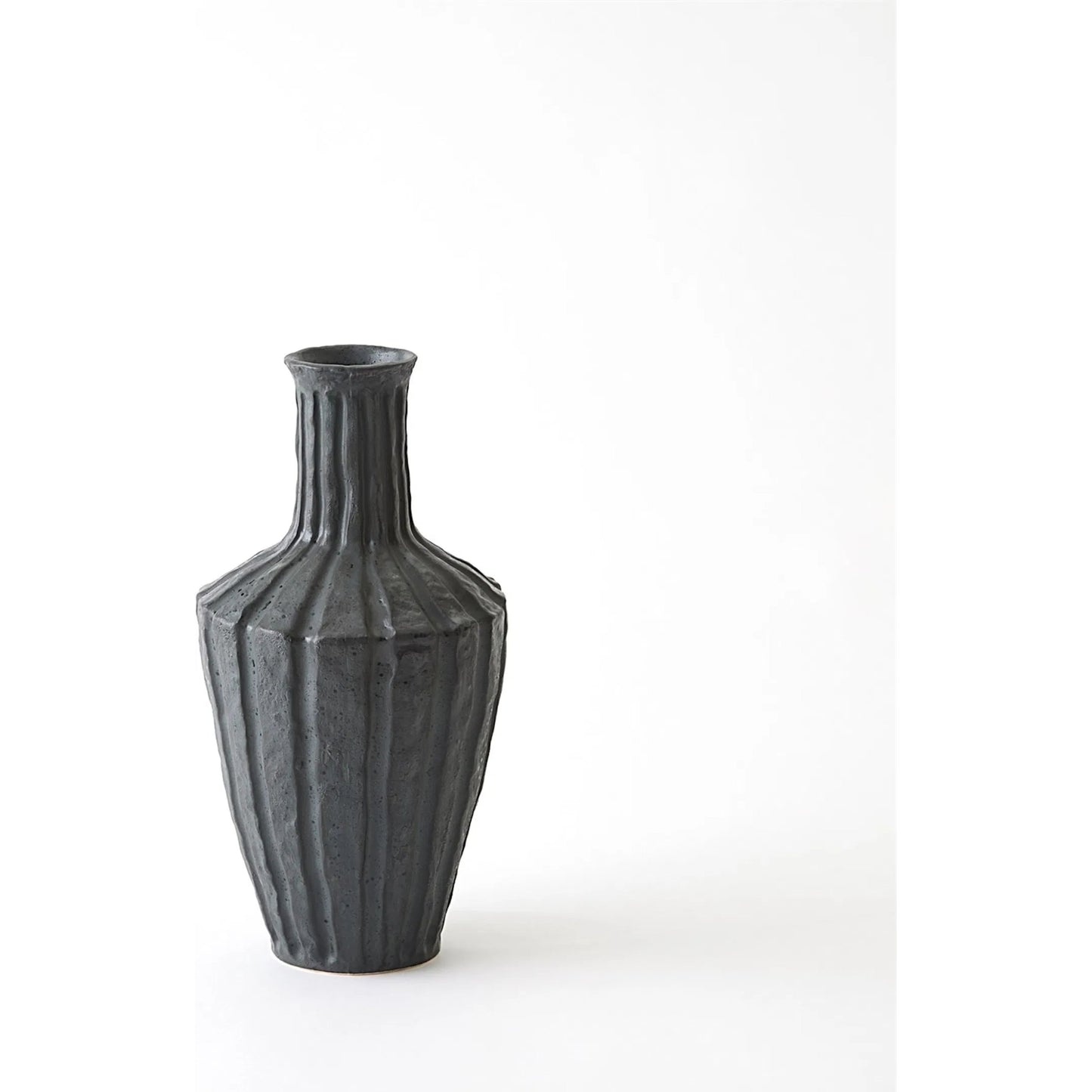 003 SI-2323510,SI-2323511 | Additional Silo | Emperor Vase by Global Views in black. Made from unique in a unique style.