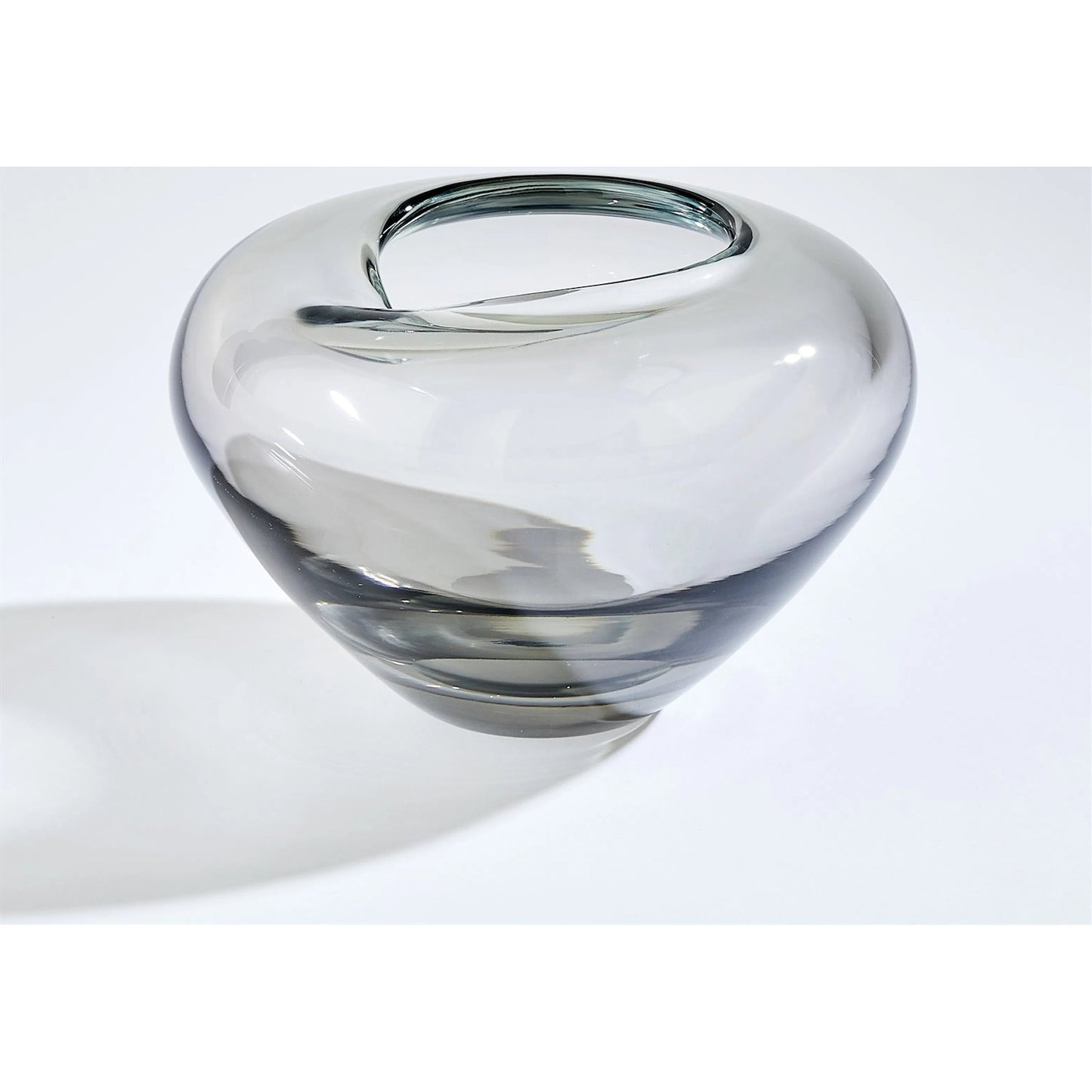 006 SI-2324643,SI-2324644 | Additional Silo | Undulating Vase by Global Views in grey. Made from unique in a unique style.