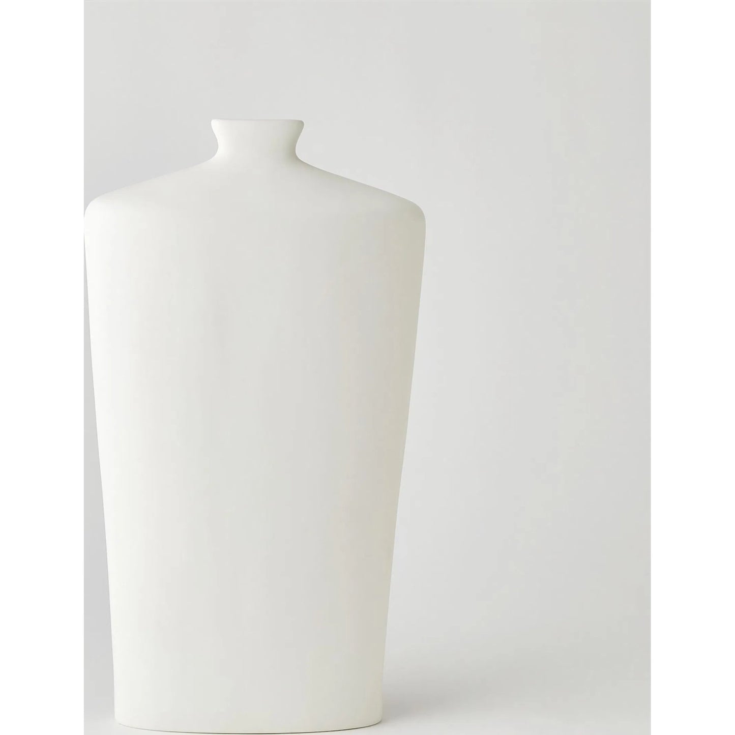003 SI-2324558,SI-2324559,SI-2324560 | Additional Silo | Terzo Vase by Global Views in matte white. Made from unique in a modern style.