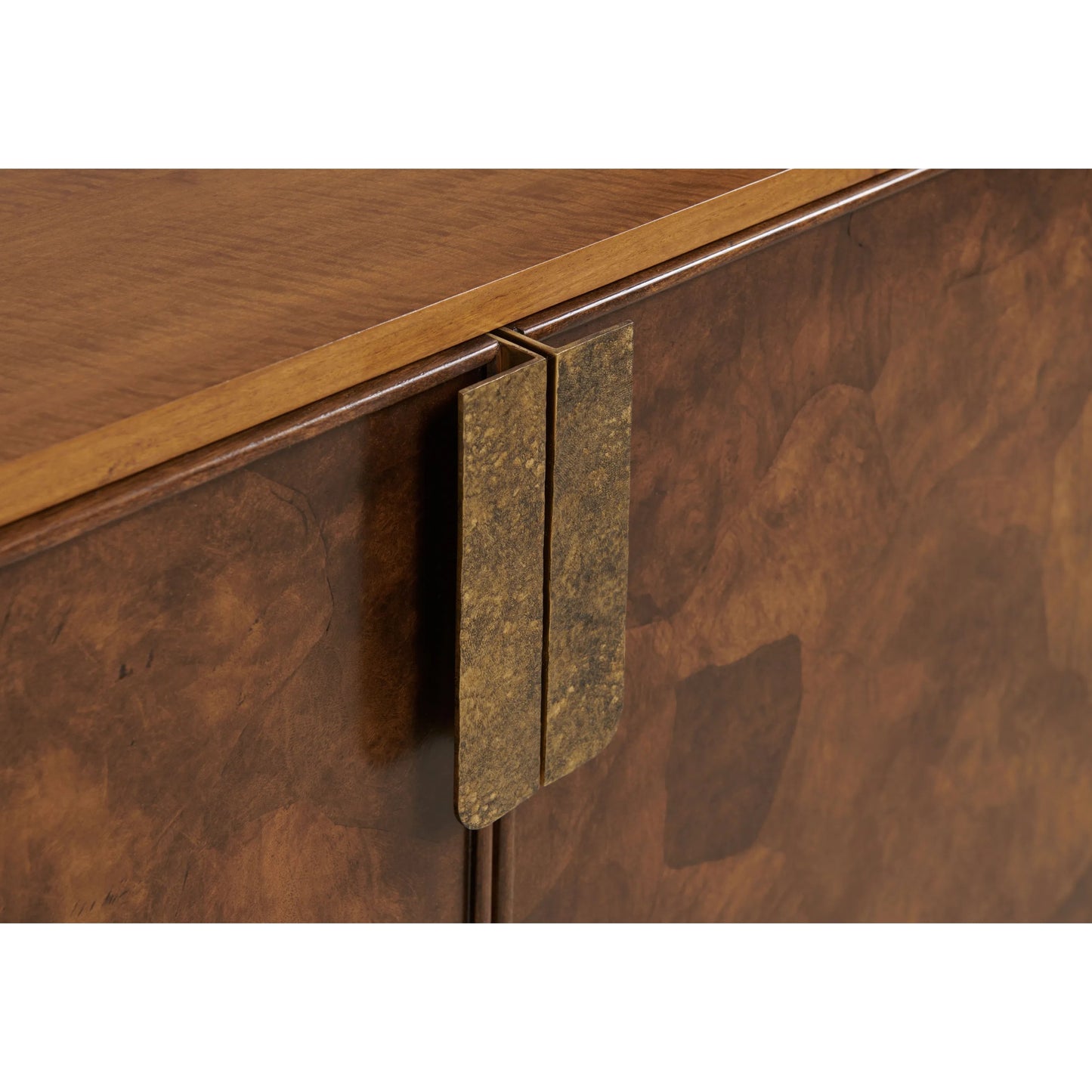 004 SI-2293468 | Additional Silo | Artemis Credenza by Maitland-Smith in walnut. Made from unique in a unique style.