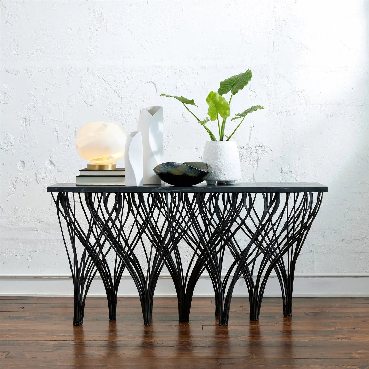 000 SI-2445696 | Lifestyle | Rubble Round Planter by Global Views in white. Made from ceramic in a transitional style.