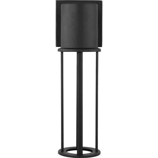 Union Medium LED Outdoor Wall Lantern by Visual Comfort & Co.. Made from aluminum in a transitional style.