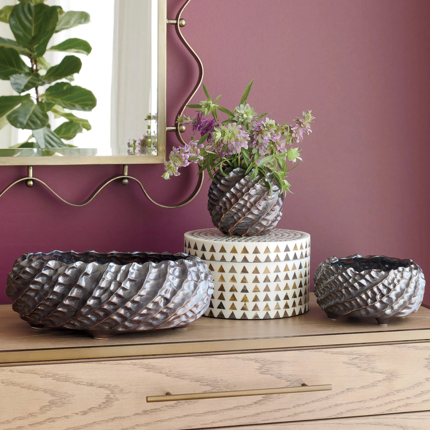 010 SR-702230 | Additional Silo | Triangle Round Stripe Box by Global Views. Made from mdf in a eclectic & global style.