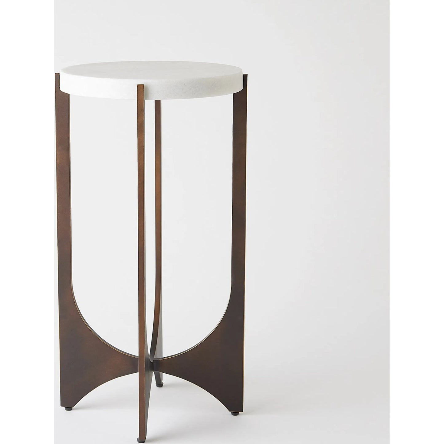 002 SI-2324547 | Unknown | Tempest Table by Global Views in bronze and marble. Made from unique in a unique style.