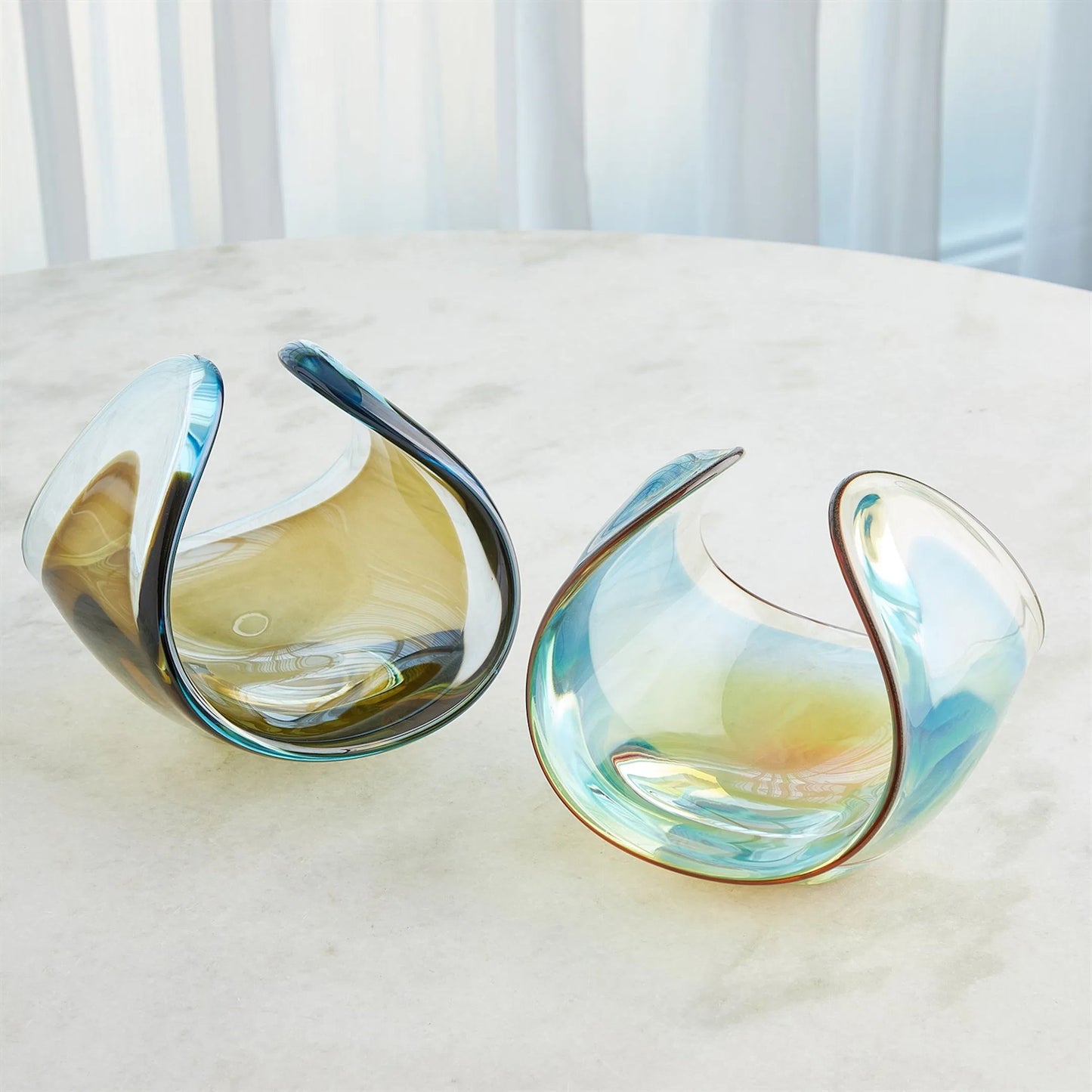 003 SI-2323478,SI-2323479 | Lifestyle | Duet Bowl by Global Views. Made from unique in a eclectic & global style.