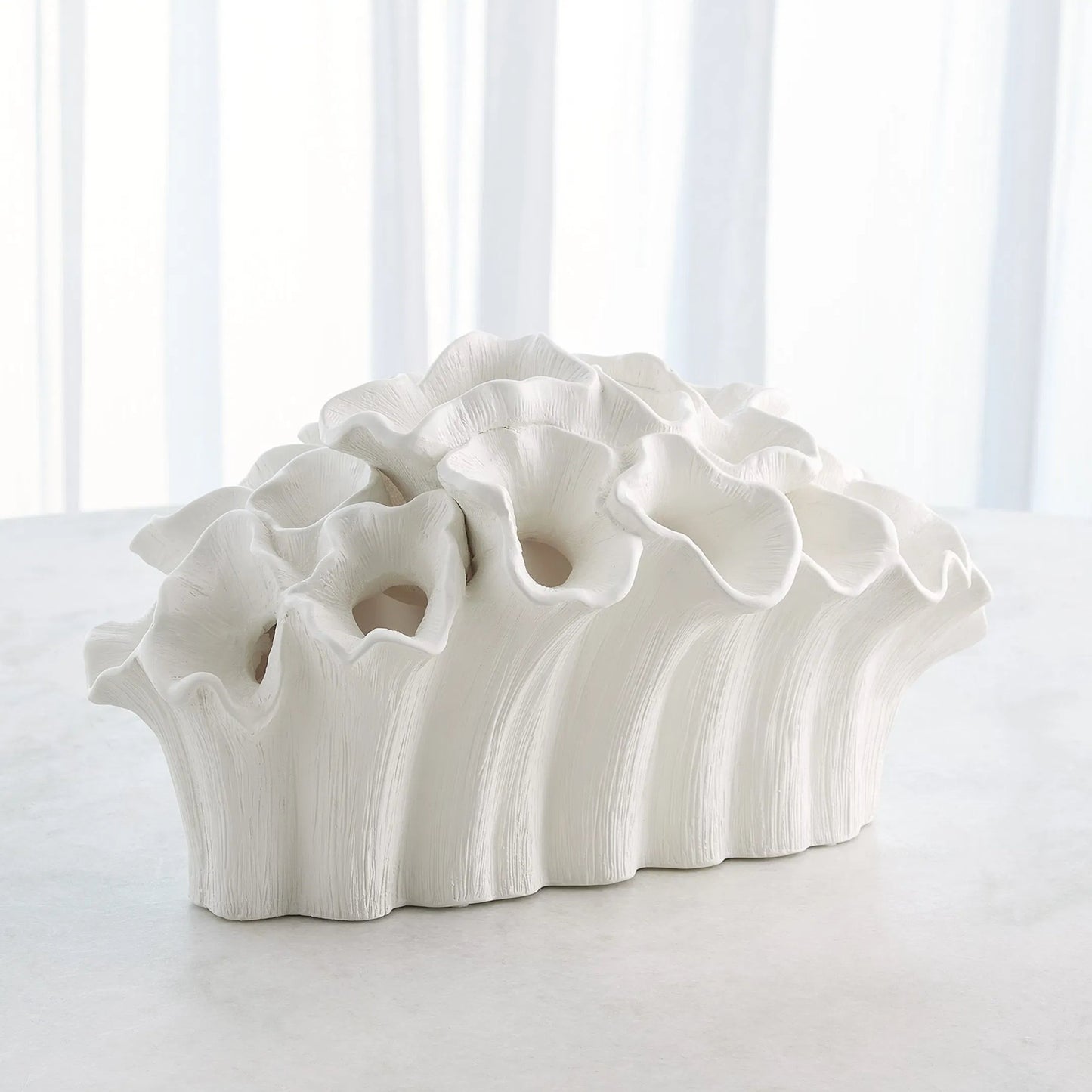 006 SI-2446262 | Lifestyle | Flora Coral Bouquet by Global Views in matte white. Made from ceramic in a modern style.