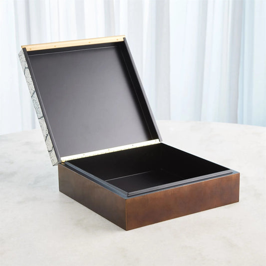 Eggshell Box by Global Views in gold and brass. Made from unique in a unique style.