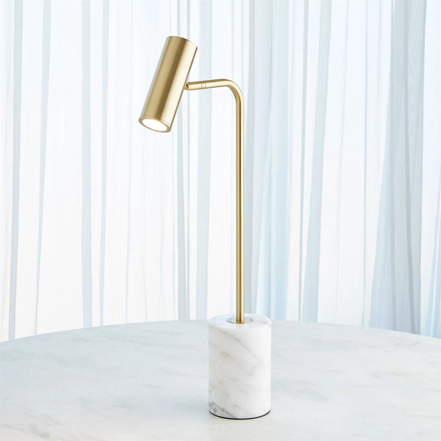 006 SI-2324431 | Unknown | Spotlight Table Lamp by Global Views in red and marble. Made from unique in a unique style.