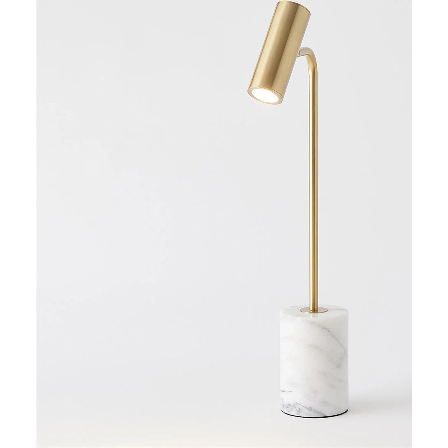 007 SI-2324431 | Unknown | Spotlight Table Lamp by Global Views in red and marble. Made from unique in a unique style.