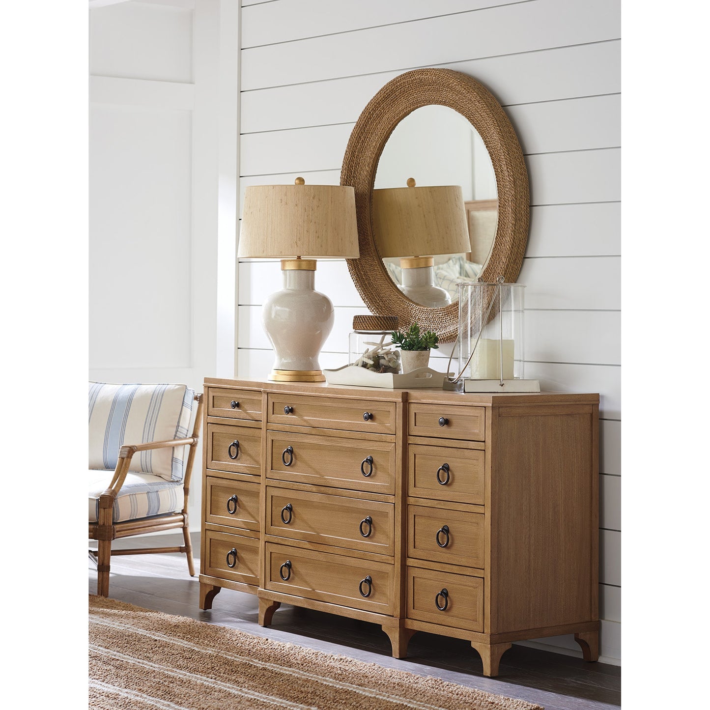 004 SR-834894 | Lifestyle | Garnet Breakfront Dresser by Lexington. Made from unique in a traditional style.