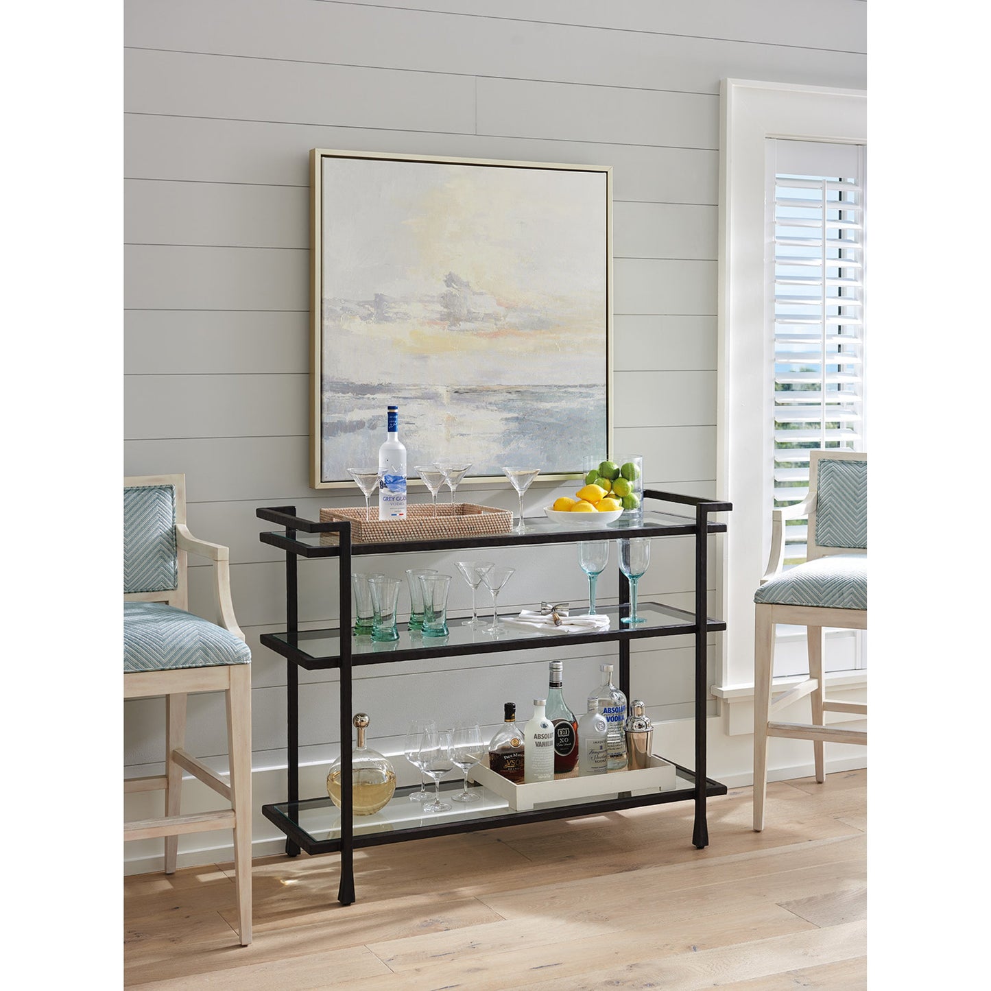 003 SR-834915 | Lifestyle | Huntington Metal Server by Lexington in aged bronze. Made from unique in a transitional style.
