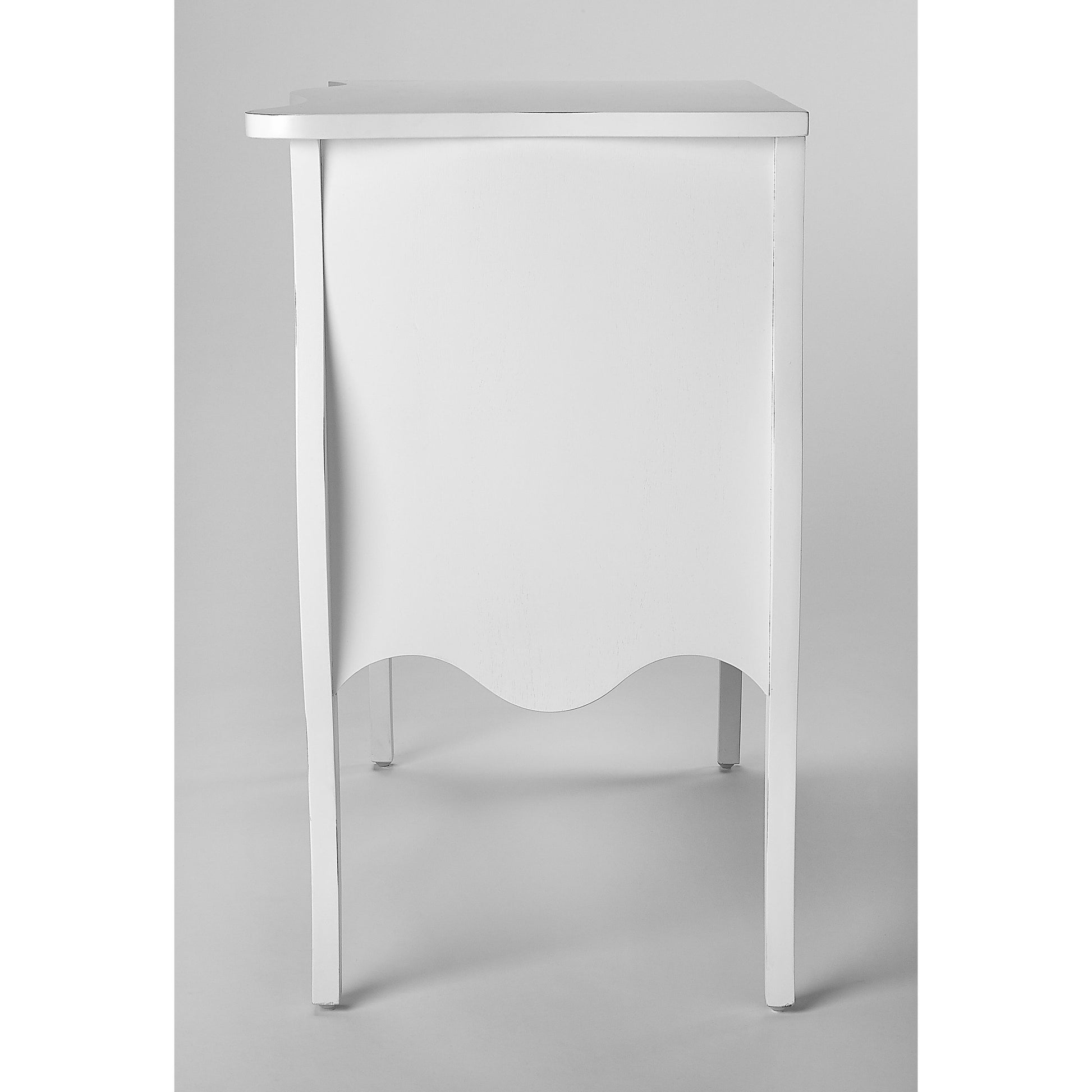 Rochelle Chest by Butler Specialty Company. Made from unique in a traditional style.