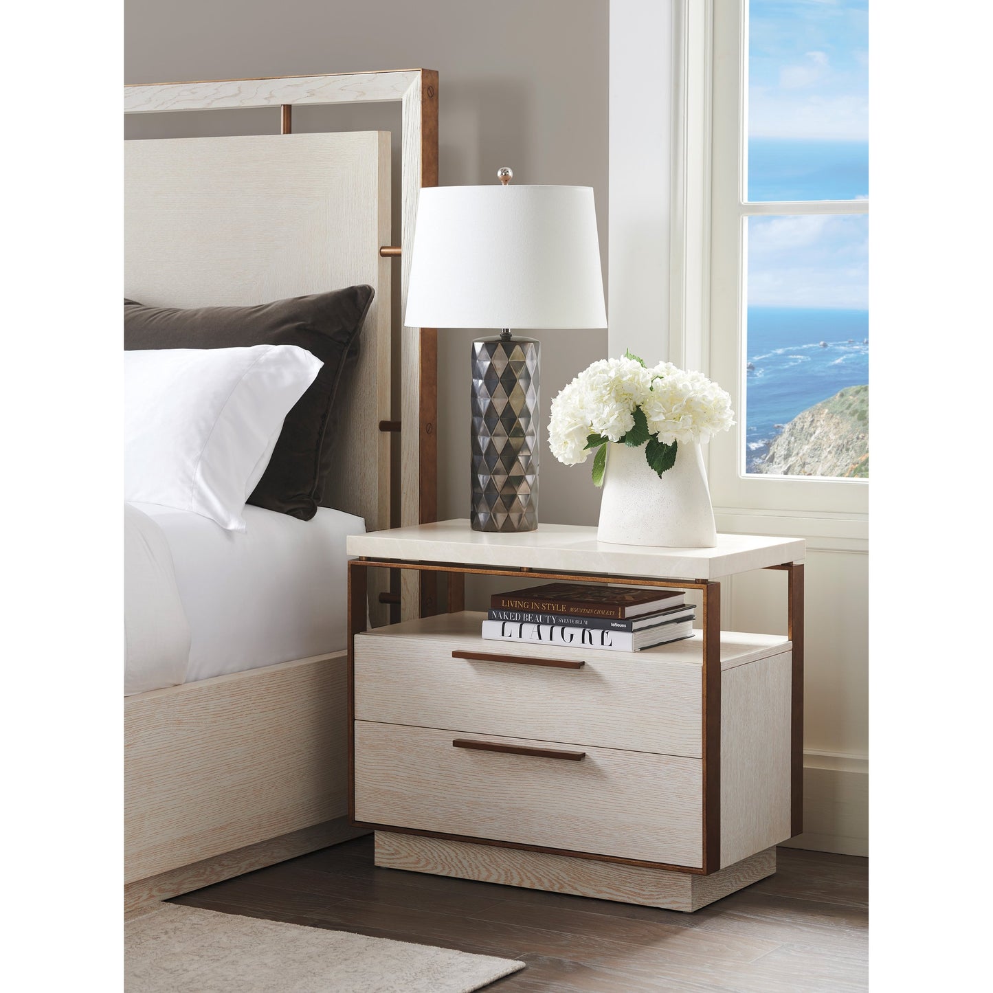 002 SI-1770733 | Lifestyle | Malpaso Bachelors Chest by Lexington in winter white. Made from unique in a transitional style.