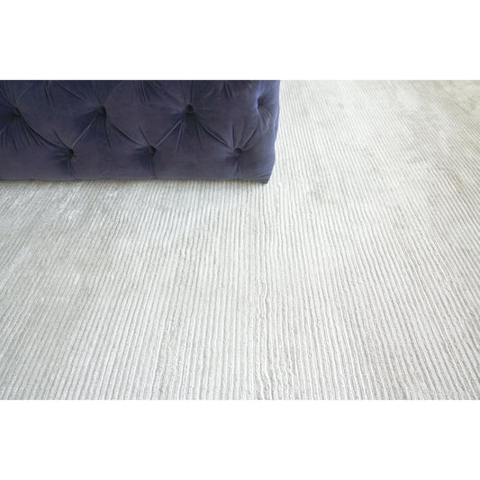 Dove Rug - Silver by Exquisite Rugs in silver. Made from viscose in a unique style.